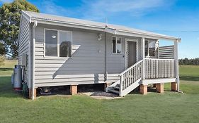 Madigan Cottages | Kookaburra Cottage